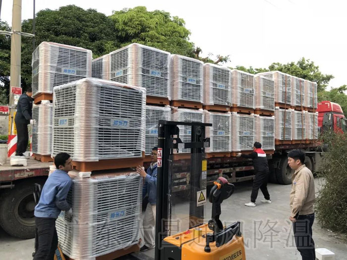 潤東方環(huán)?？照{告訴您車間需要什么樣的降溫設備